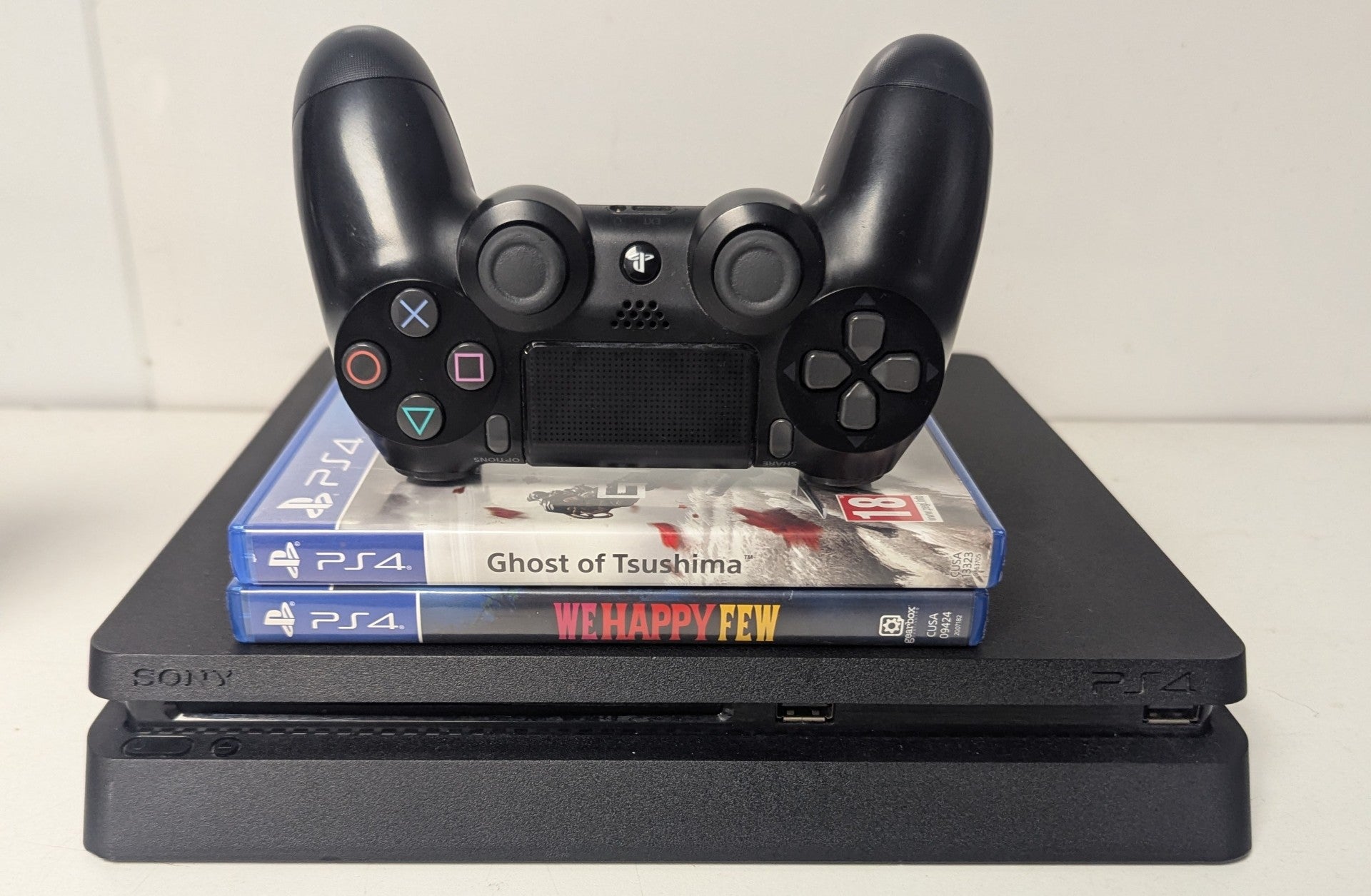 Sony Playstation 4 500GB Slim Console & 2 Games
