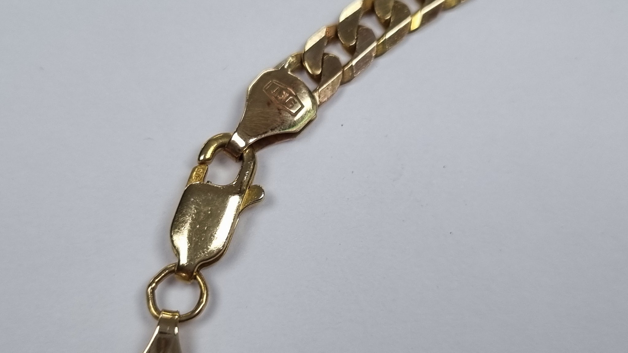 9ct Gold Chain 20"