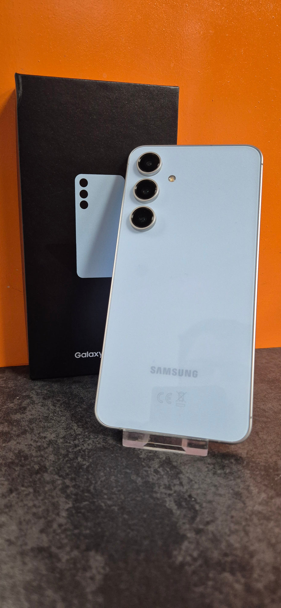 Galaxy S24 FE 128GB - Blue - Unlocked