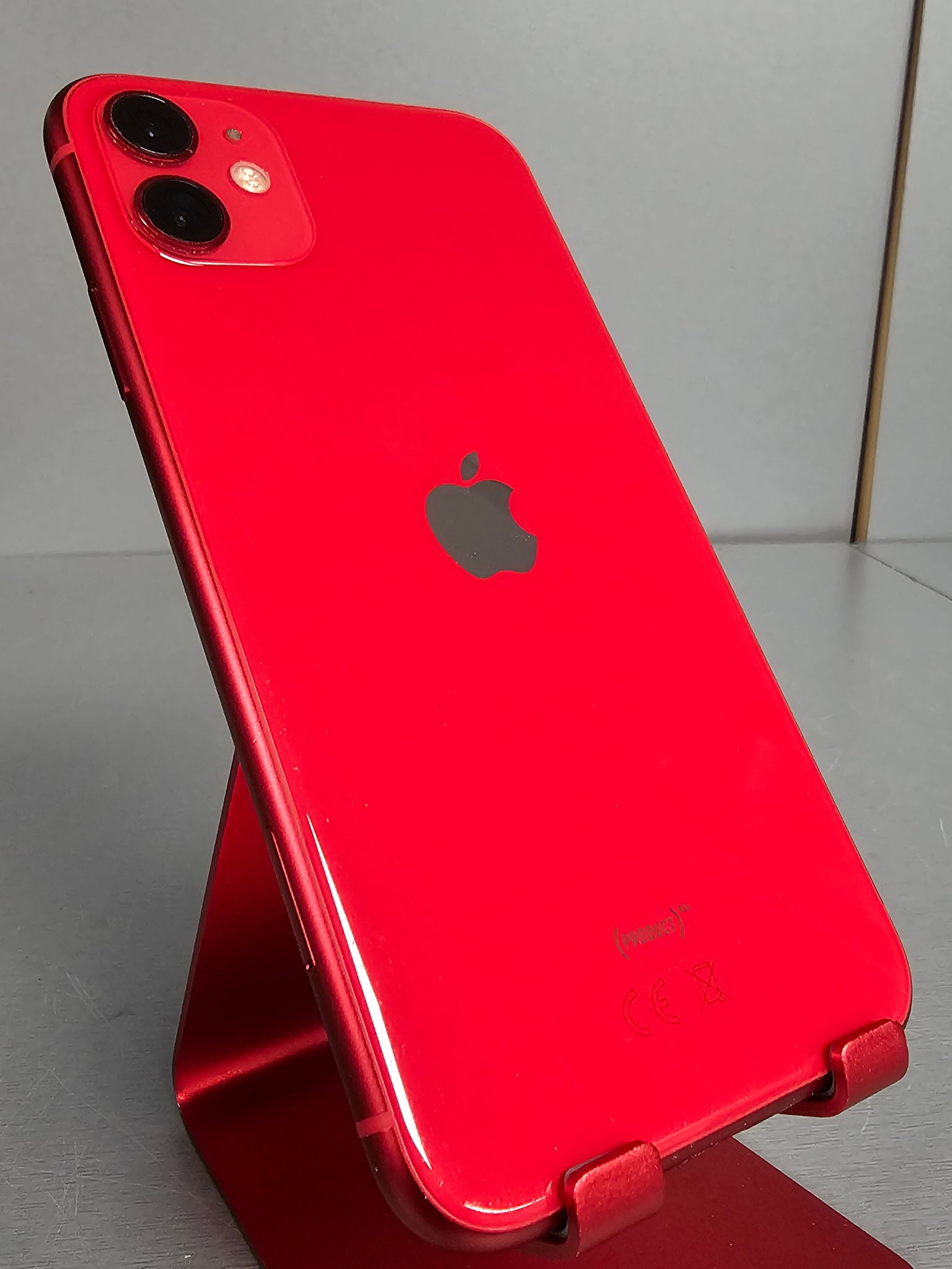 Apple iPhone 11 64GB Product Red, Unlocked