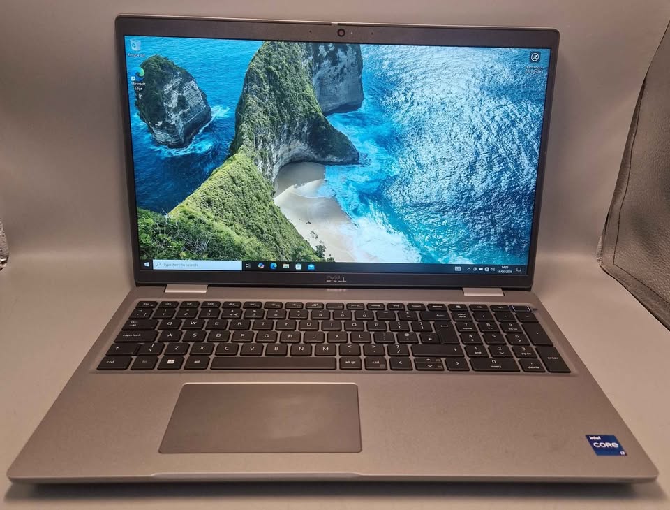 Dell 3571/i7-12800H/32GB RAM/512GB SSD/15"/W10/B