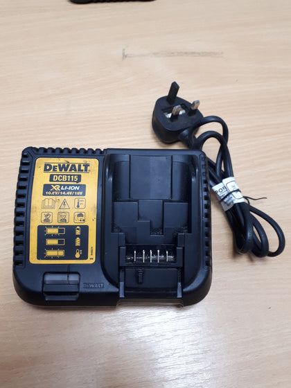 DeWalt 18V Combi Drill & Impact Driver W/Battery/Charger