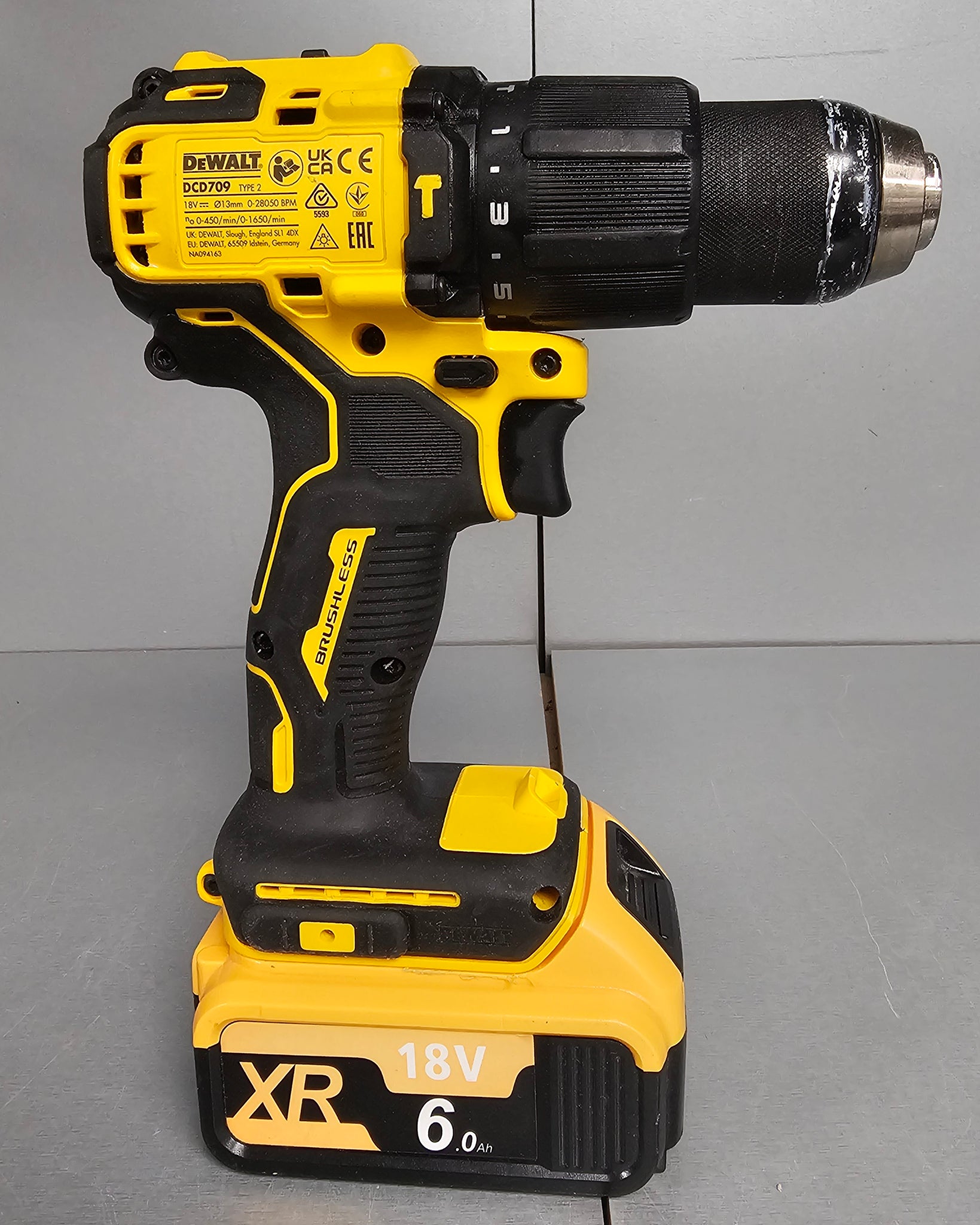 DeWalt DCD709 18V Combi Drill + 2X 3rd Party 6.0Ah Batteriers & Charger.