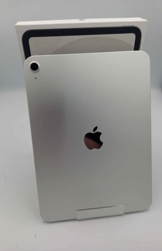 Apple iPad A16 A3355 11" 256GB Silver Wifi A **Opened In Store**