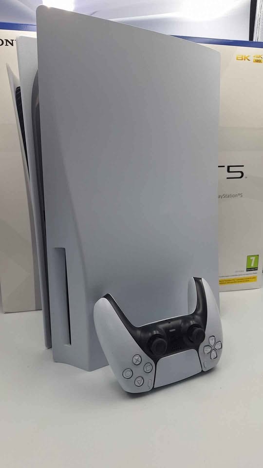 Sony PlayStation 5 (PS5) 4K New Gen Home Gamimg Comsole - 825GB SSD - Disc Edition - Boxed