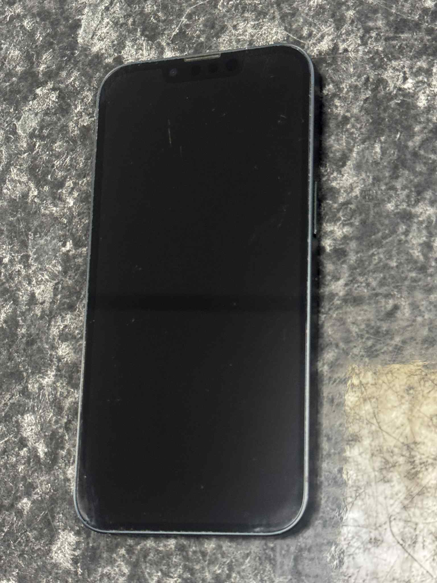 iPhone 13 - Unlocked, 128GB, 84% Battery Health