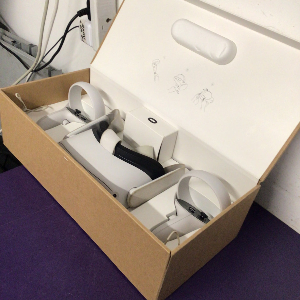 Oculus Quest 2 128GB Virtual Reality Headset | Cash Generator