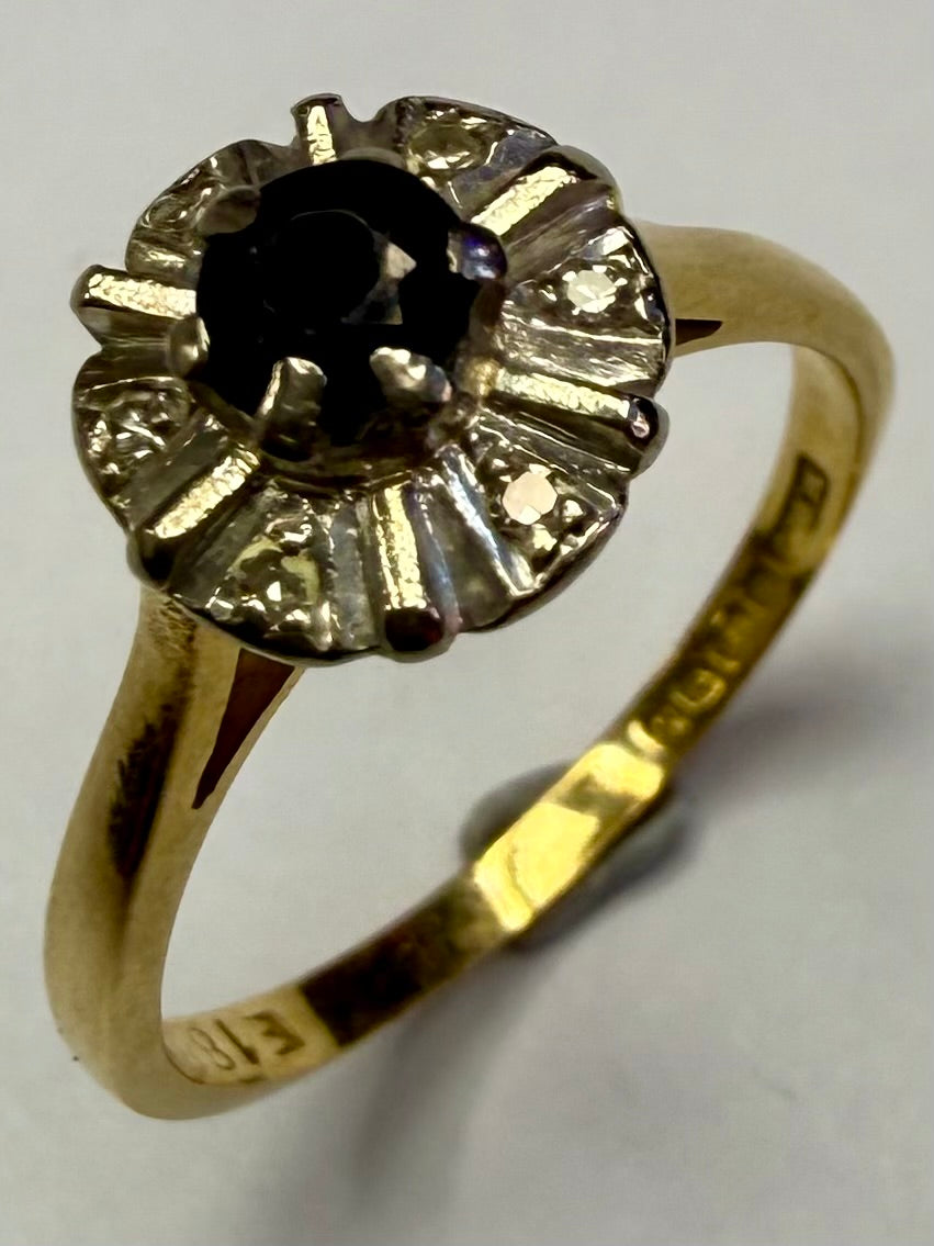 18ct Gold Diamond Ring with Black Stone Size J.5