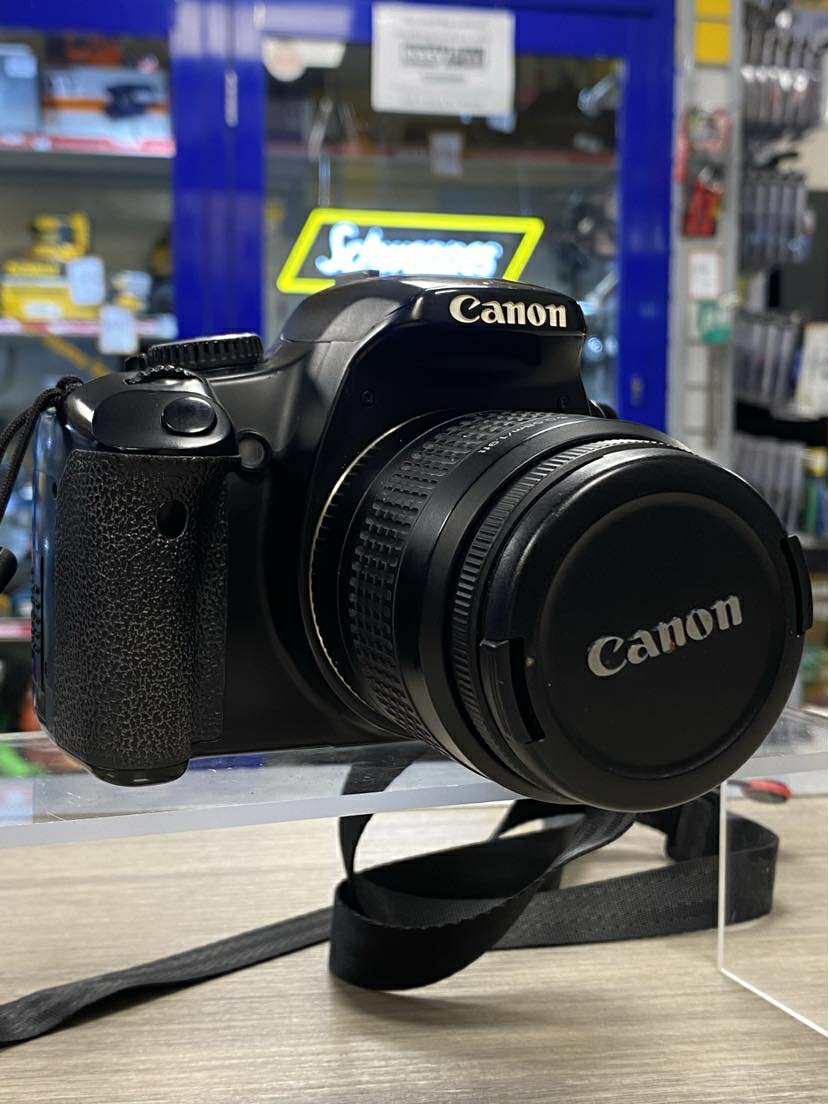 Canon EOS 450D (Body) + Canon EF 38-76mm f/4.5-5.6 Black Lens