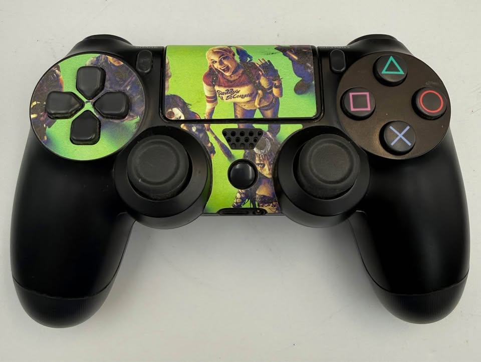 SONY PLAYSTATION 4 PRO, 1TB, JOKER AND HARLEY QUINN DECAL, GENERIC CONTROLLER, UNBOXED