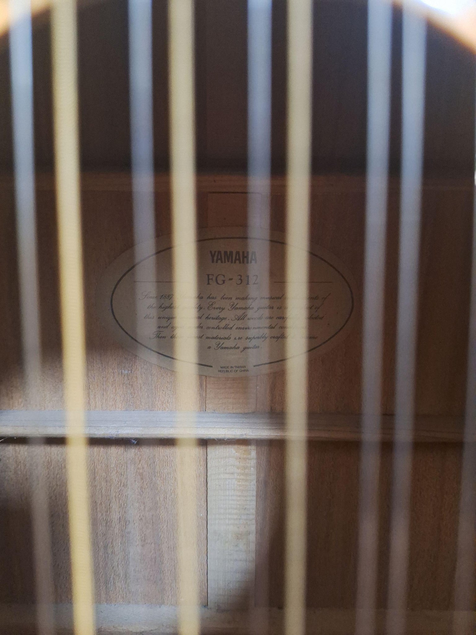 Yamaha FG-312