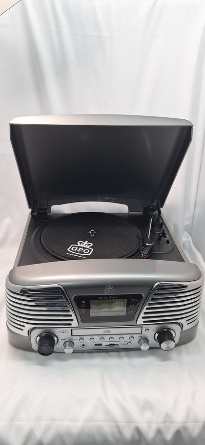 GPO record/cd player with mp3, USB and SD memory card slot. Unboxed