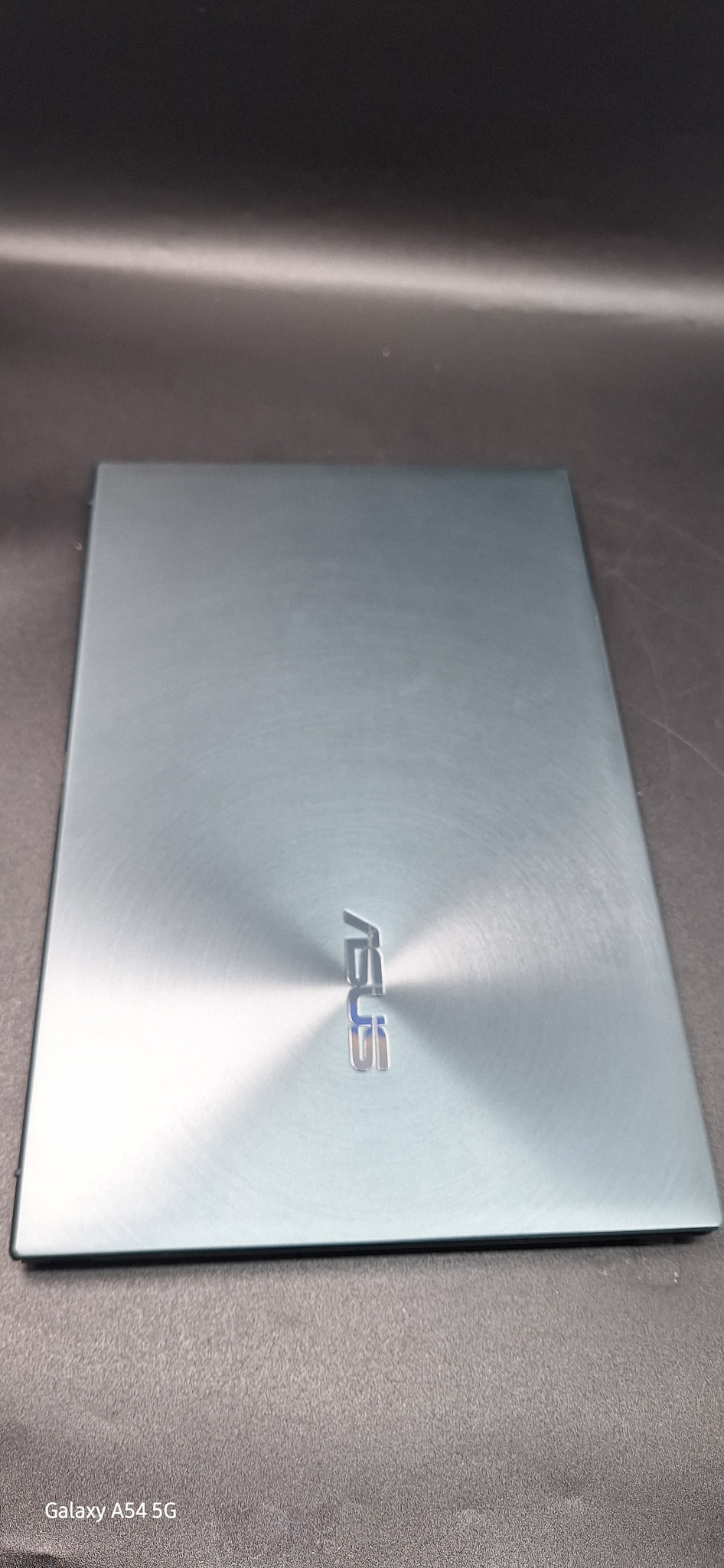 Asus Zenbook 14 UX425E i5 processor 8GB/256GB laptop unboxed