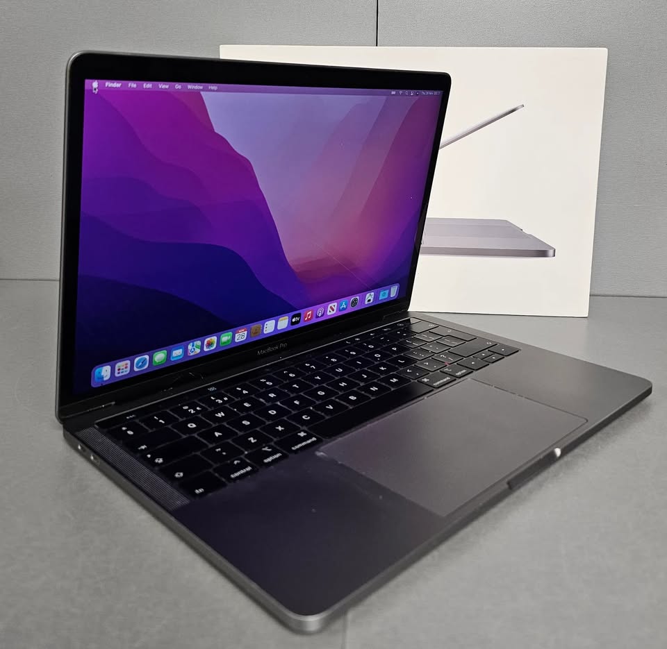 MacBook Pro 13インチ スペースグレイ 128GB 8GB i5 Pro MacBook Apple
