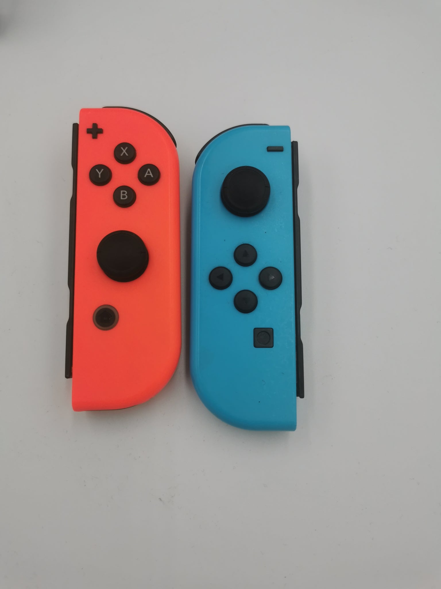 Switch Console, 32gb Hac-001-01 + Mixed Joy-con, Unboxed with charger and dock+ carry case