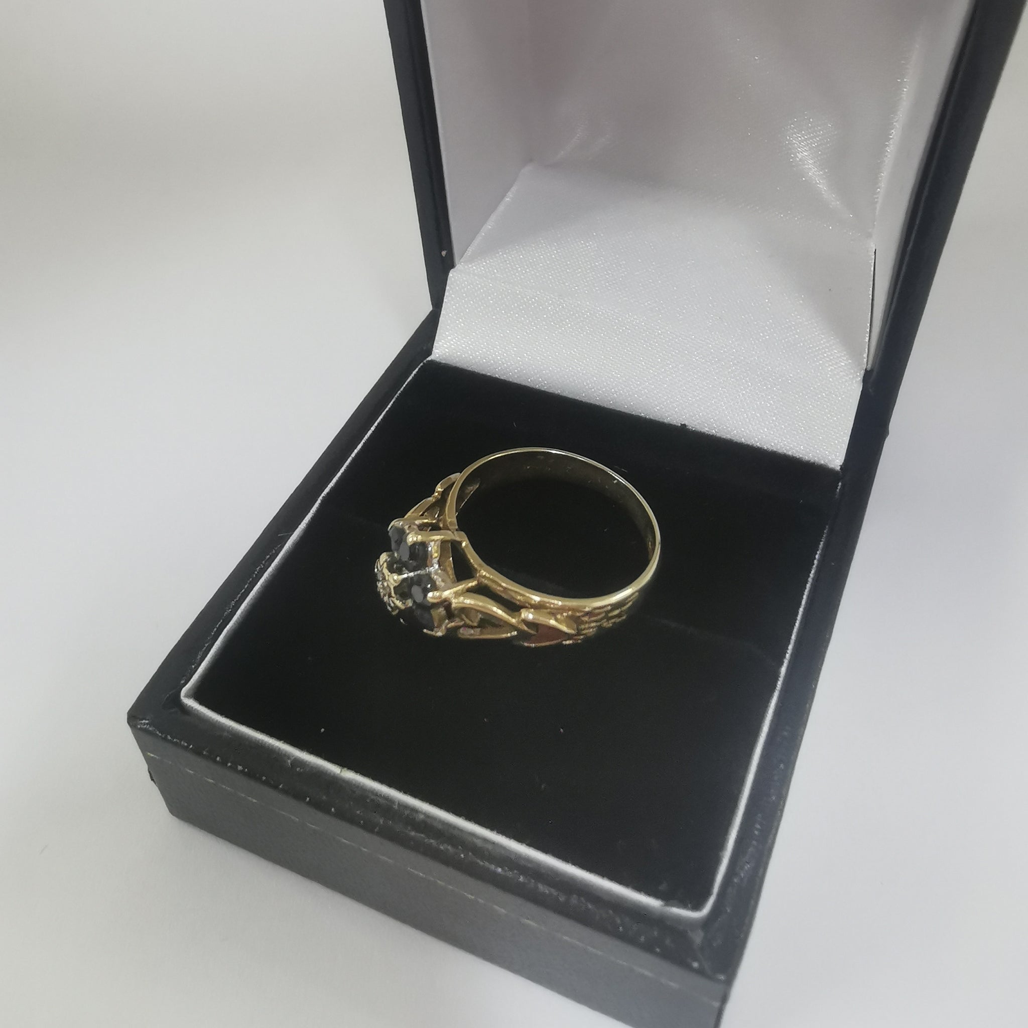 9K Gold Moissanite Black Flower Stone Ring, Love Heart Side Design, 375 Hallmarked, Size: J, 2.2Grams