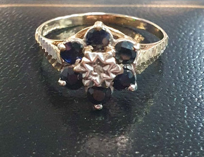 9ct Yellow Gold Ring With Clear And Blue/Black Stones - 1.9G - Size O. Hallmarked