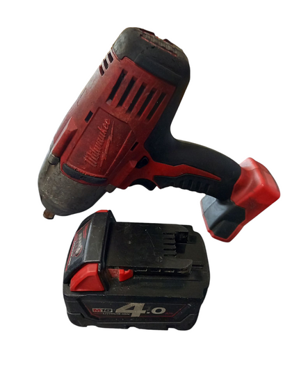 Milwaukee M18 Impact Wrench With 4.0 Battery