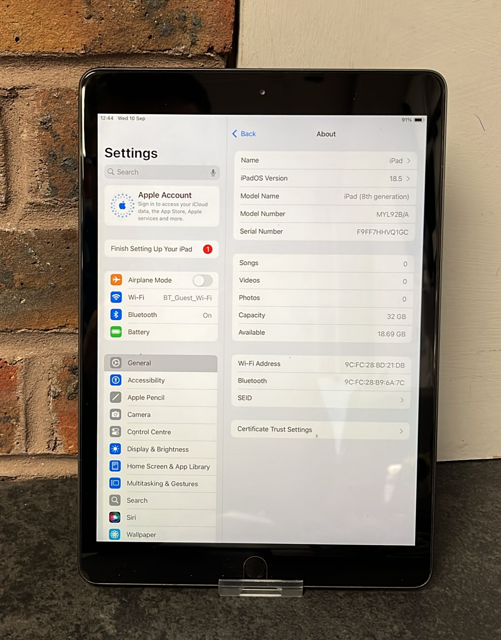Apple iPad 8th Gen 2020 32GB Space Grey WiFi