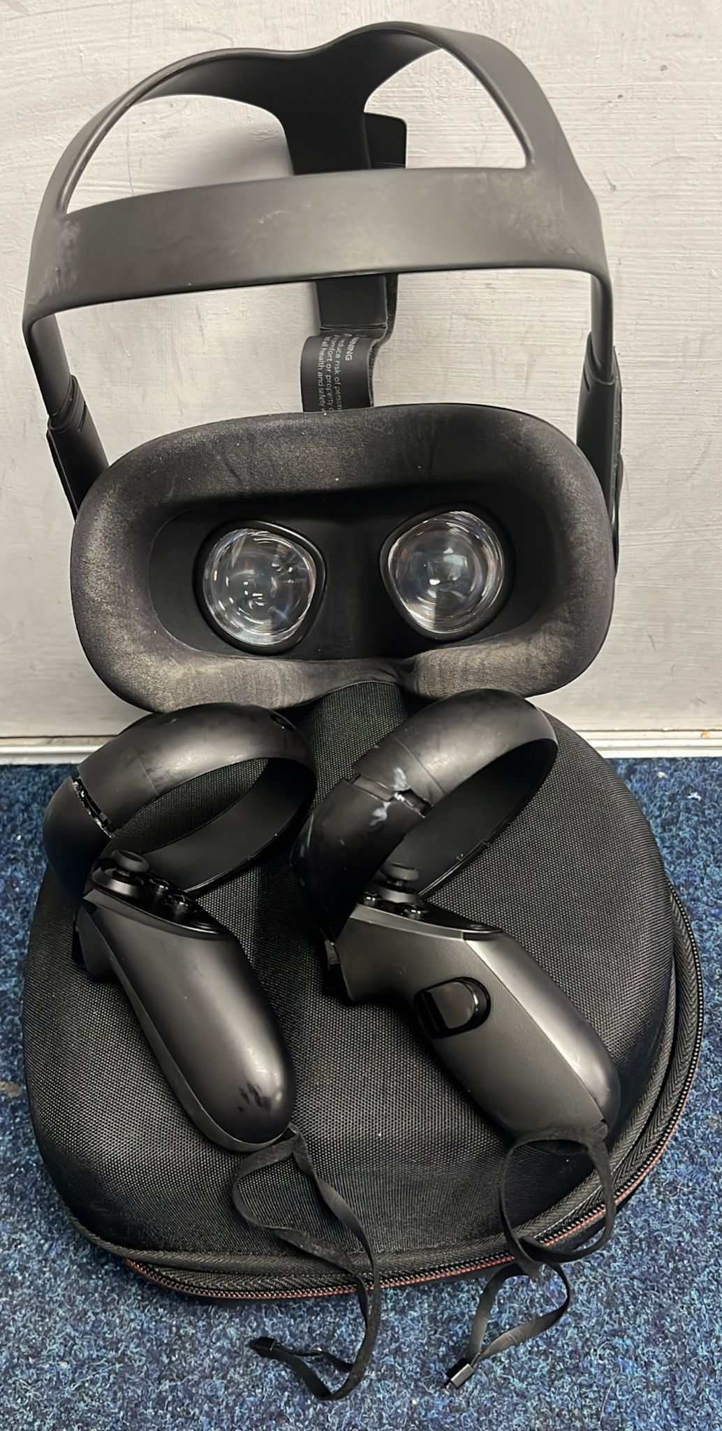 Oculus Quest All-in-One VR Gaming Headset - 64GB