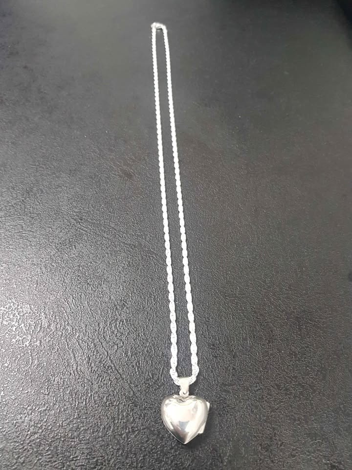 (BRAND NEW) 925 silver byzantine style chain 24" 19.6g with box