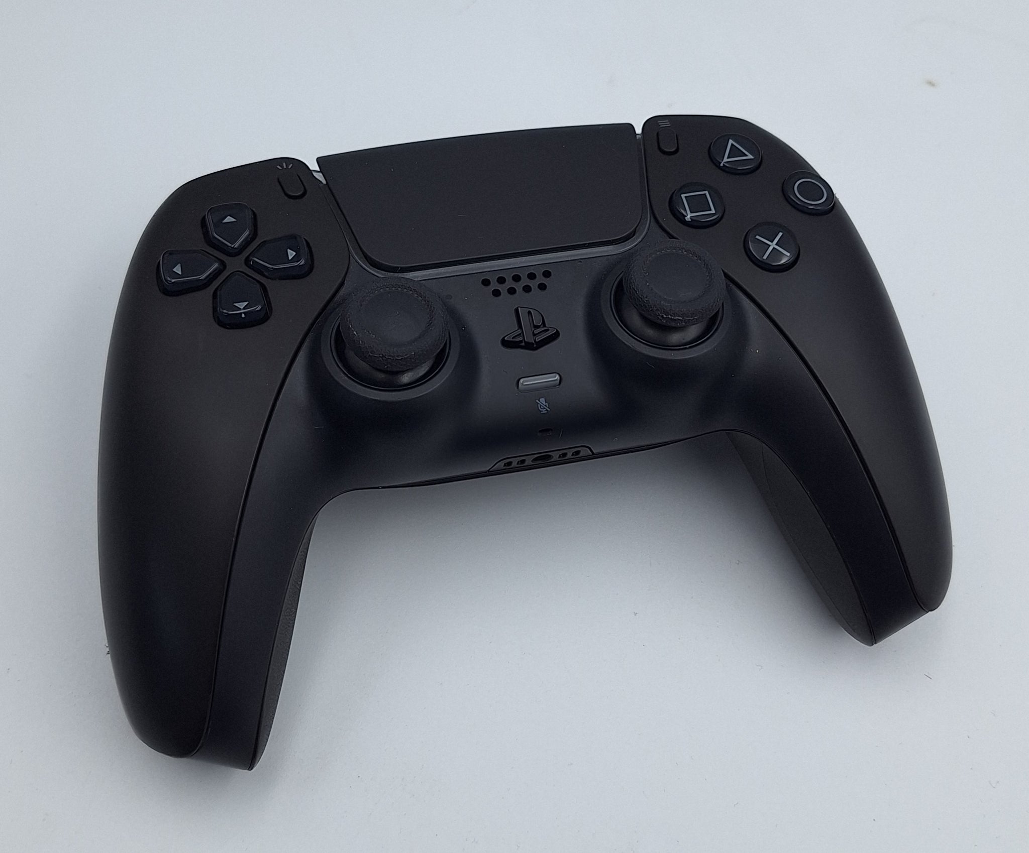Sony Playstation 5 slim (digital edition) 1TB gaming console with 1 x black dualsense controller and all leads BOXED