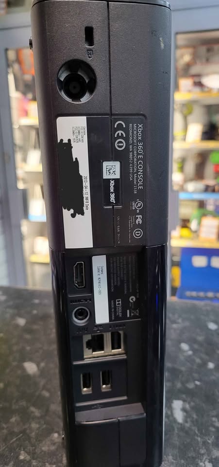 Xbox 360 E 250GB Console - Boxed