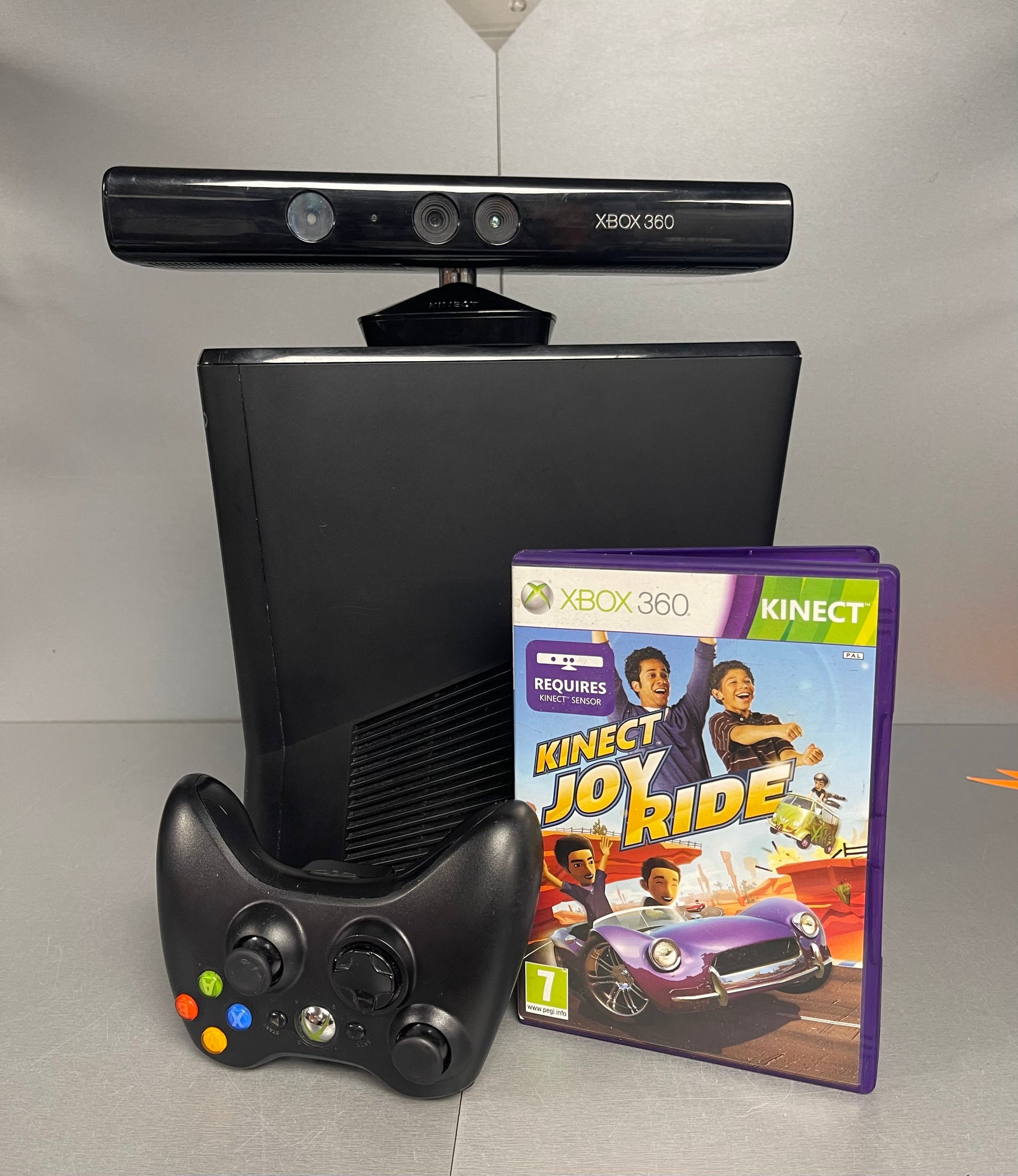 Microsoft Xbox 360 S Black 4GB Bundle with Kinect Sensor And Kinect Joy Ride