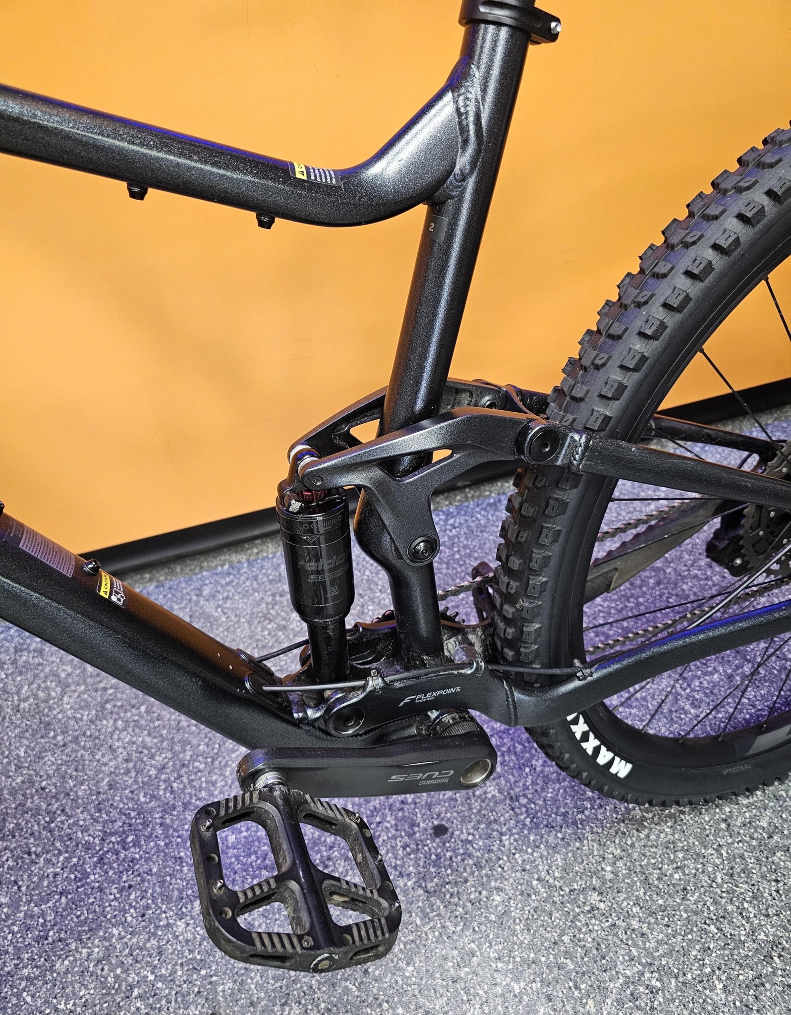 **Sale** Giant Stance 2024 29 inch Wheels / XL Frame **Collection Only**