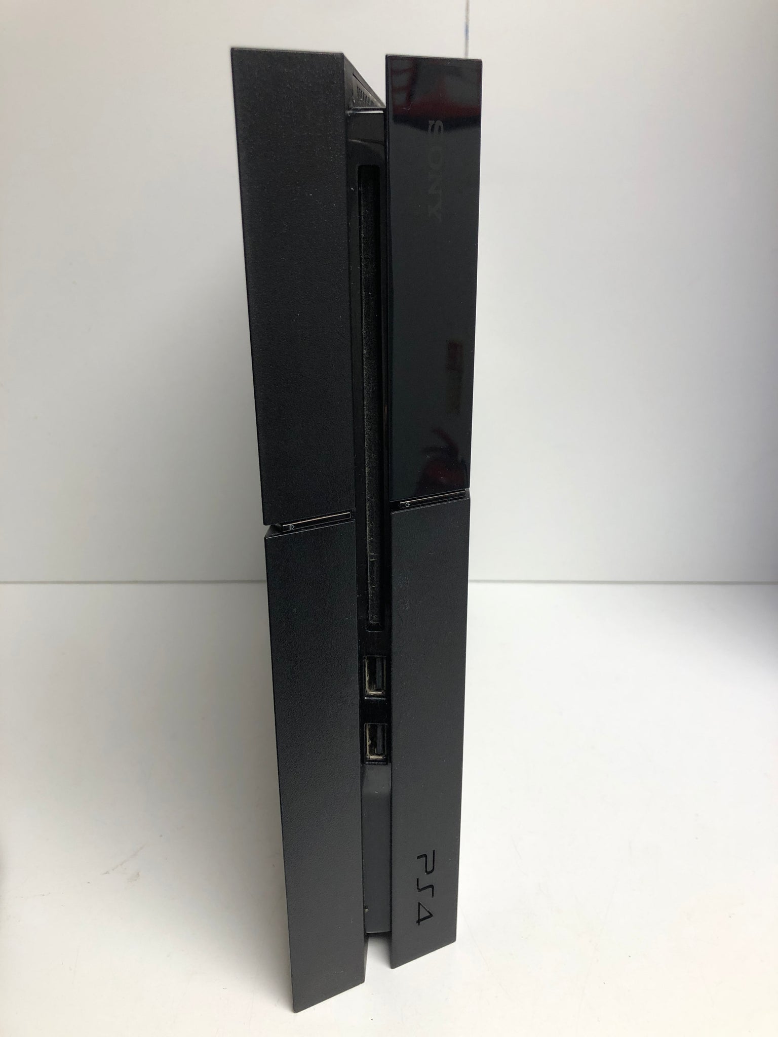 Playstation 4 Console 550gb with controller