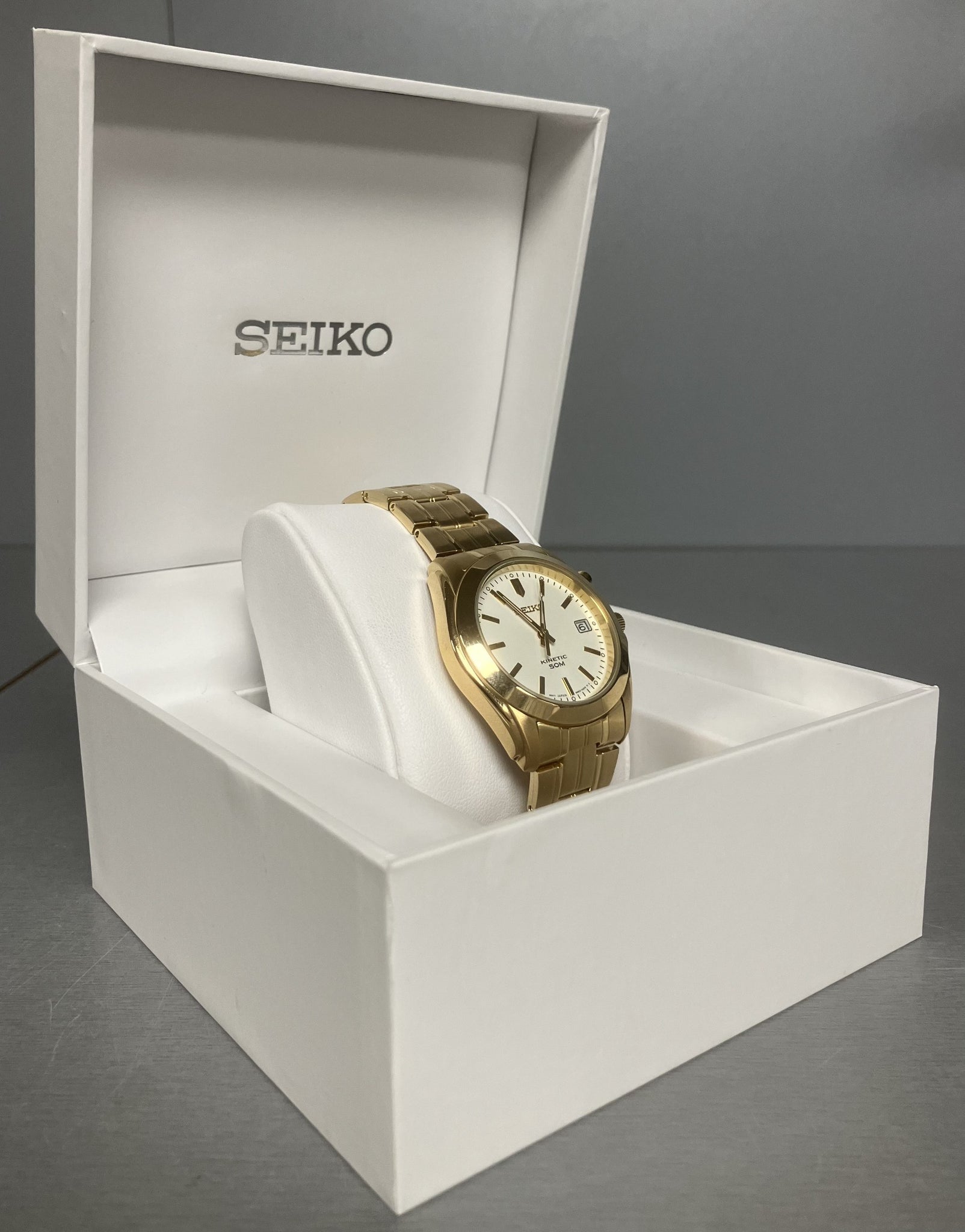 **Sale** Men's Seiko 5m62-0av0 Kinetic Watch - 50m