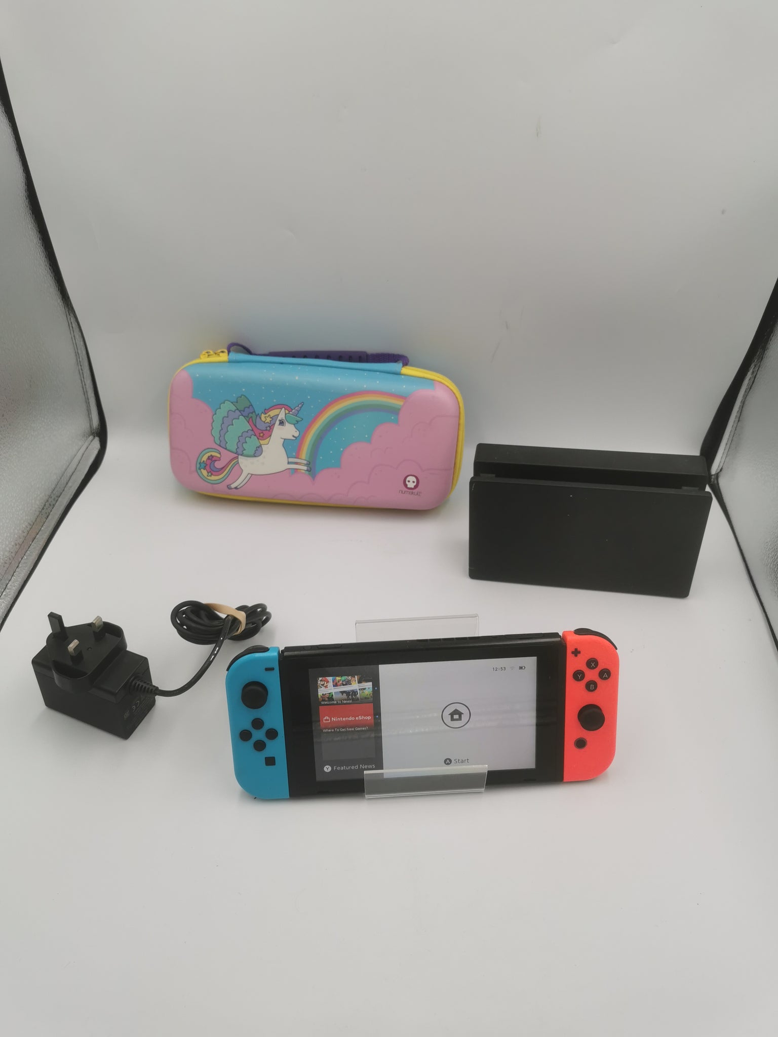 Switch Console, 32gb Hac-001-01 + Mixed Joy-con, Unboxed with charger and dock+ carry case