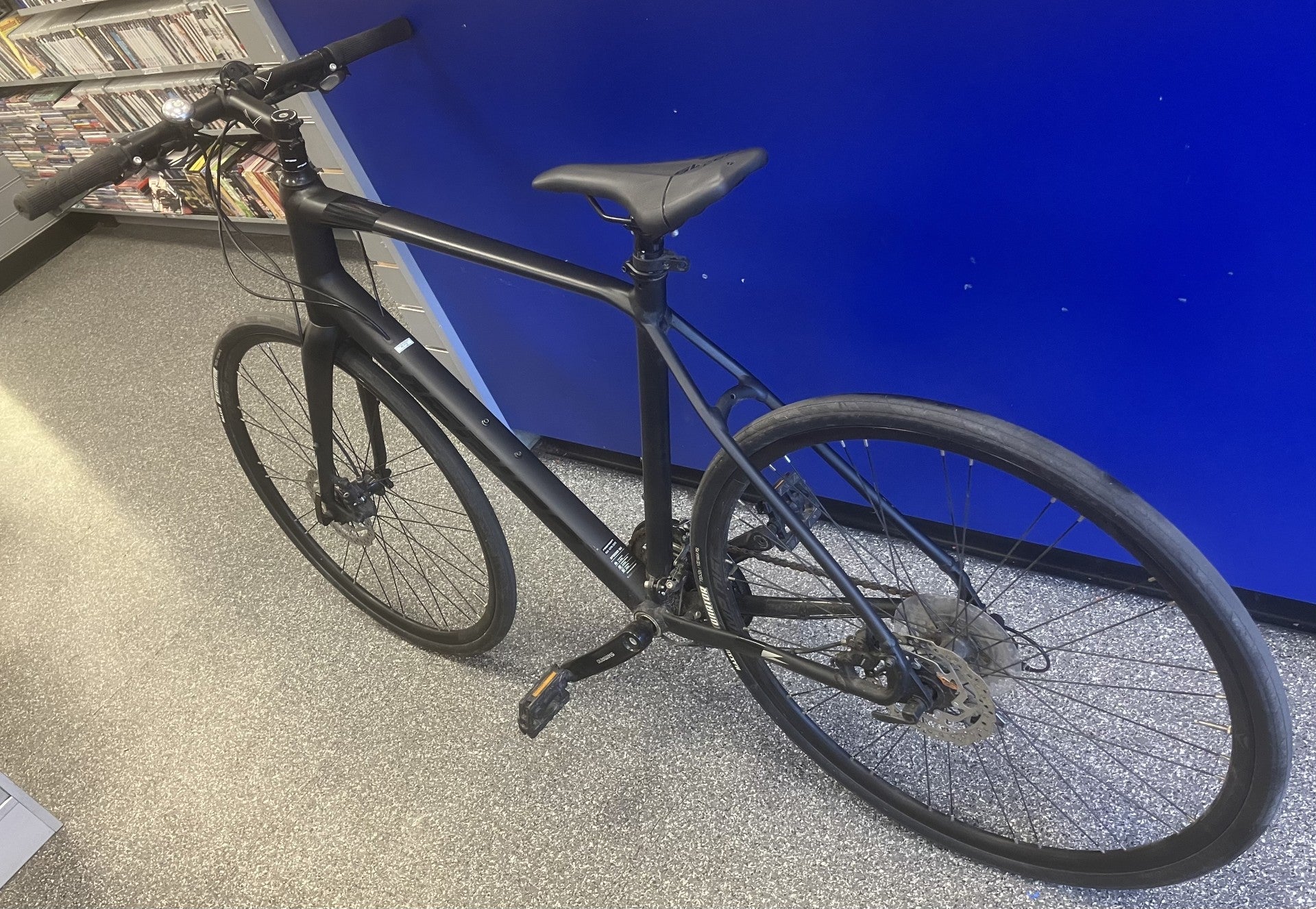 Merida Speeder 100 2020 Hybrid Bike Large Frame - Black **Collection Only**