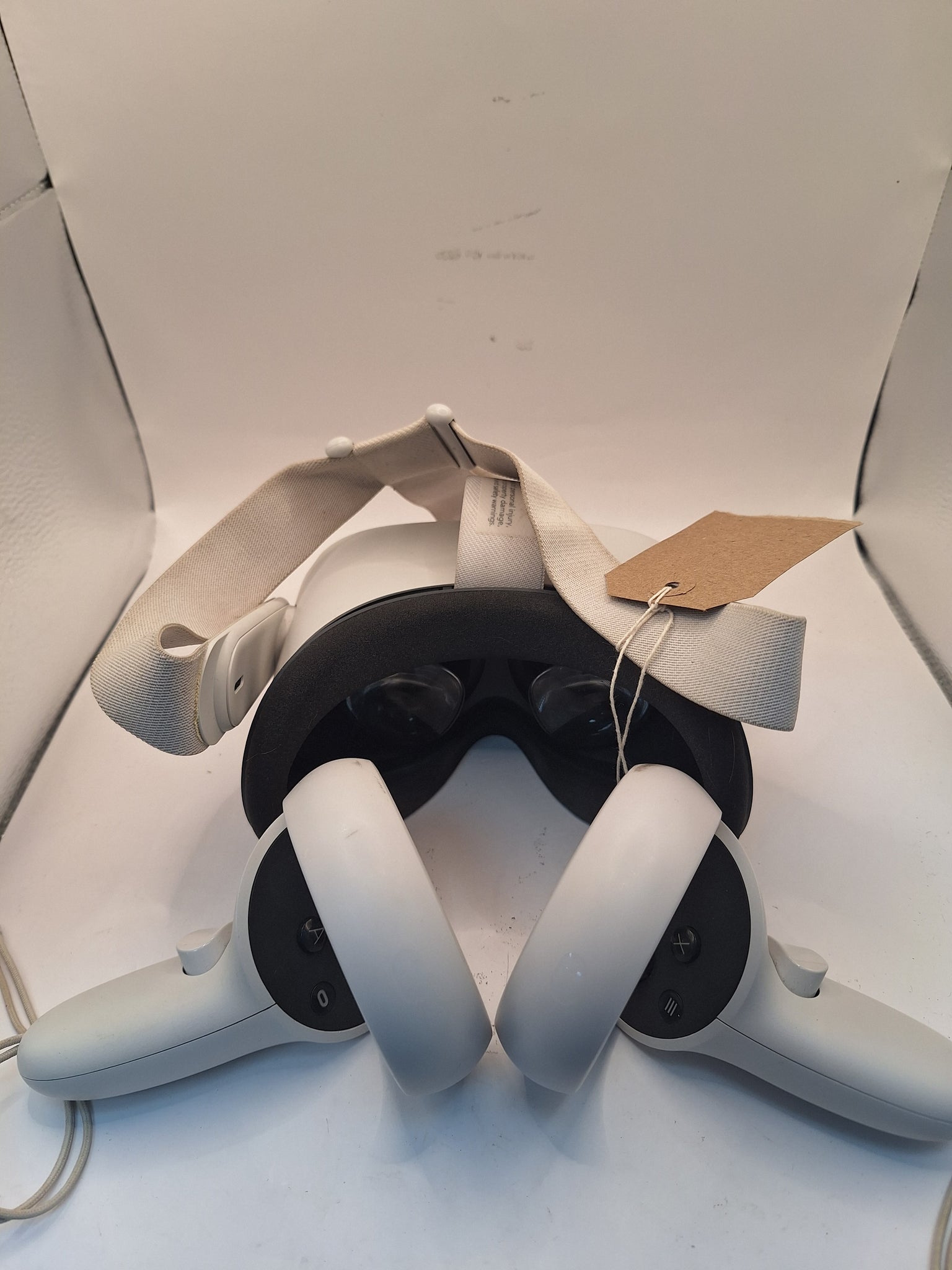 Meta/Oculus Quest 2 VR Headset (With Controllers) - 128GB, unboxed