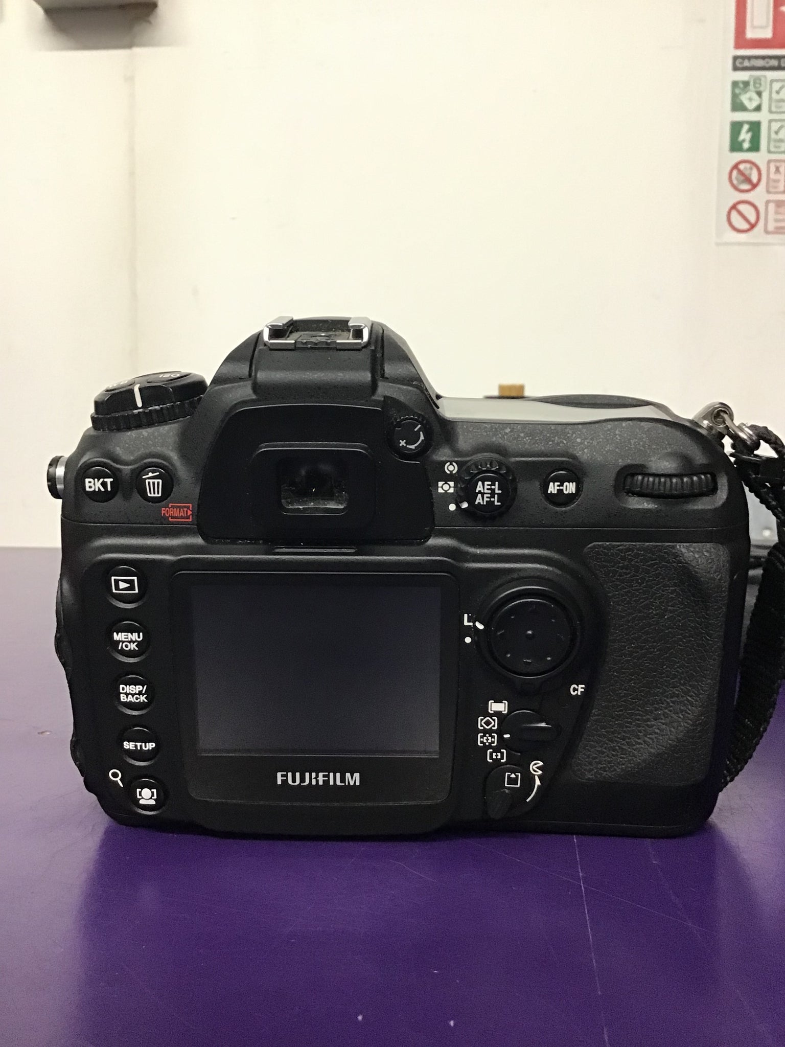 Fuji Finepix S5 Pro Digital SLR Camera Body, with 2 batteries, charger and multi battery power pack.