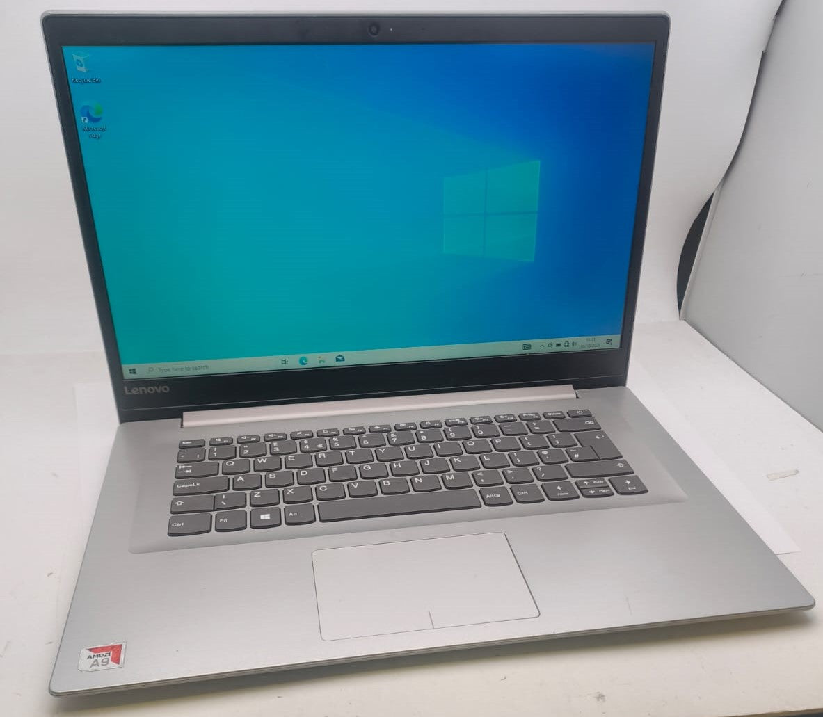 Lenovo Idepad 320S-15AST AMD A9-9420 4GB Ram 1TB HDD WIN 10