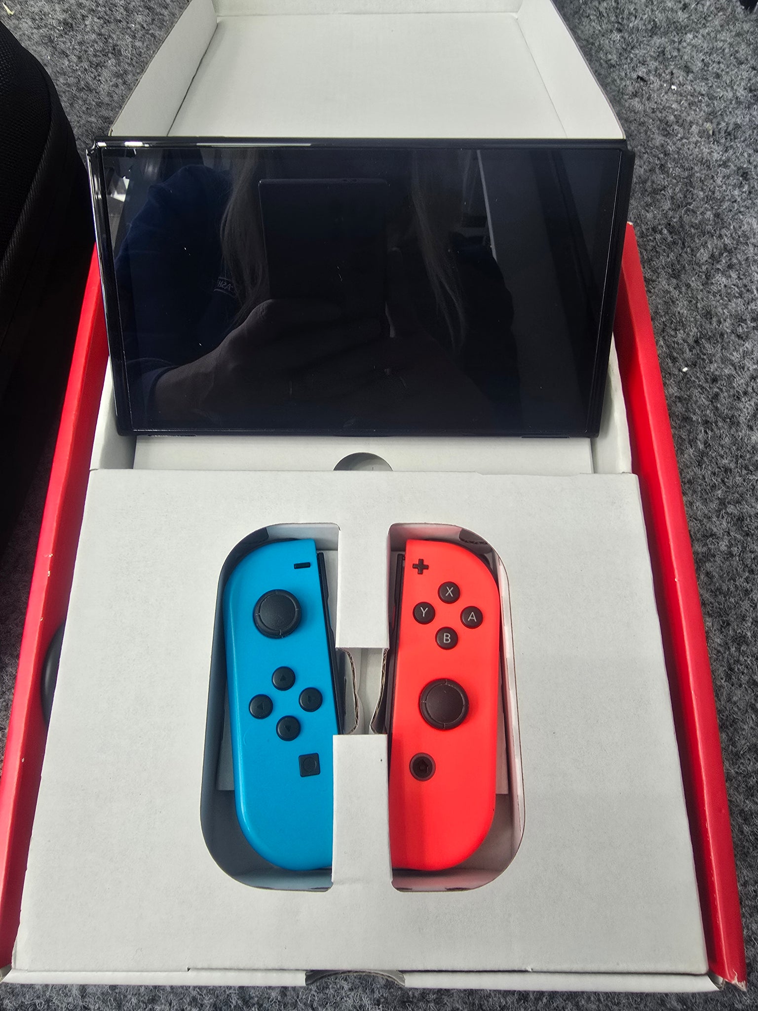 Nintendo Switch OLED -