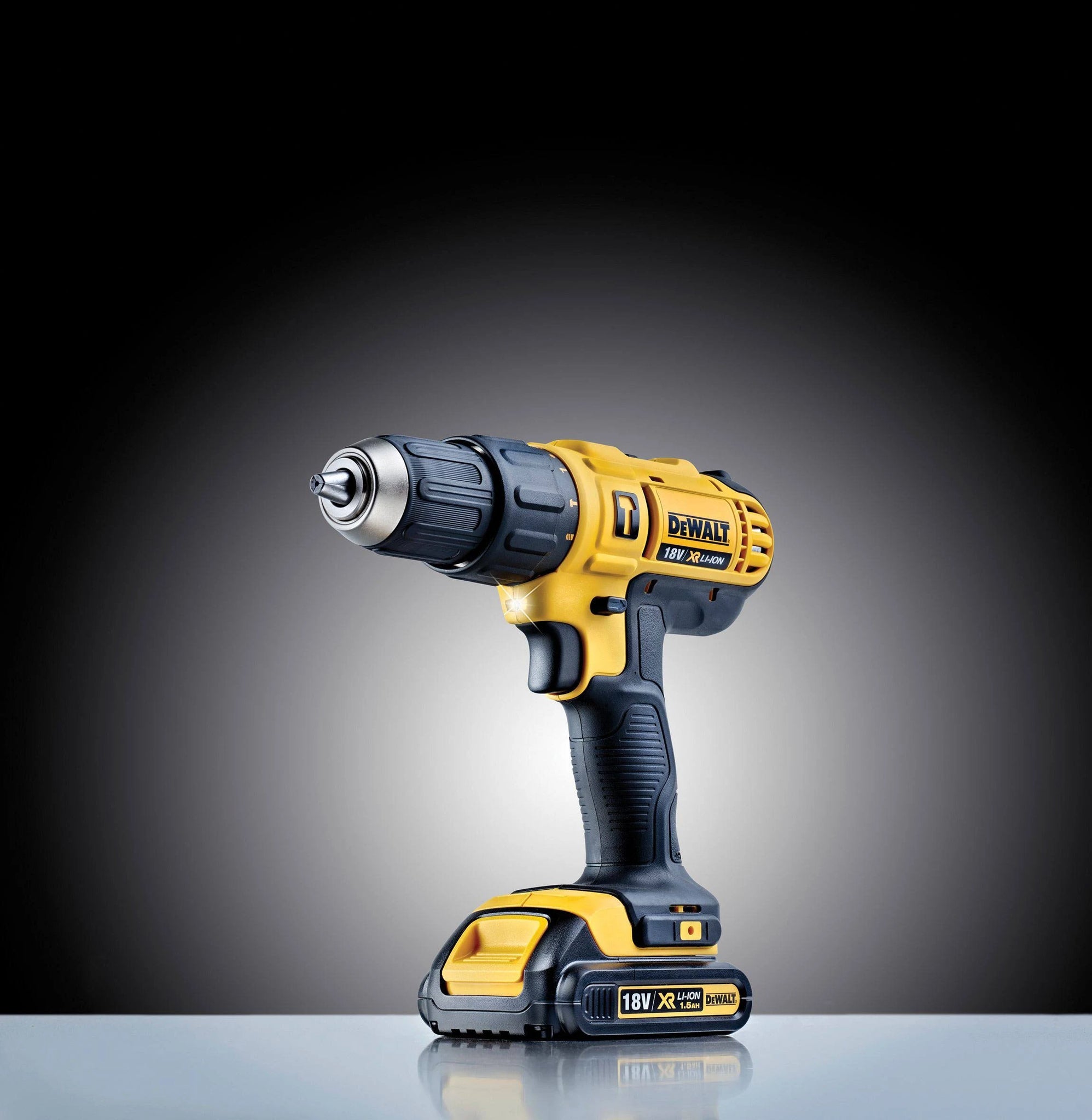 Dewalt DCD776 18v Drill & Charger Unboxed