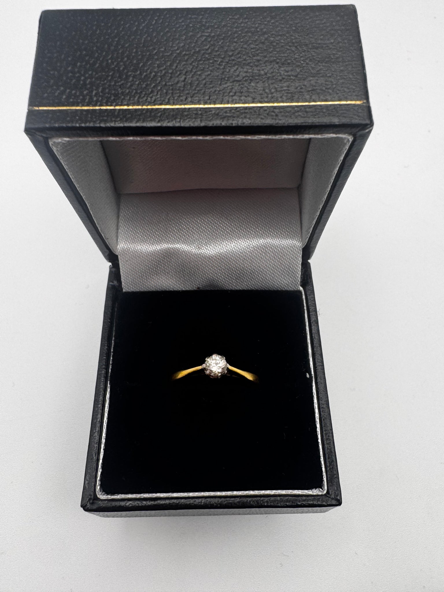 18ct gold ring size L