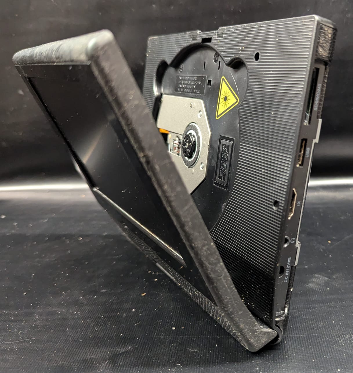 ***SALE*** Next Base Click 7 in car DVD Player with carry case Region 1