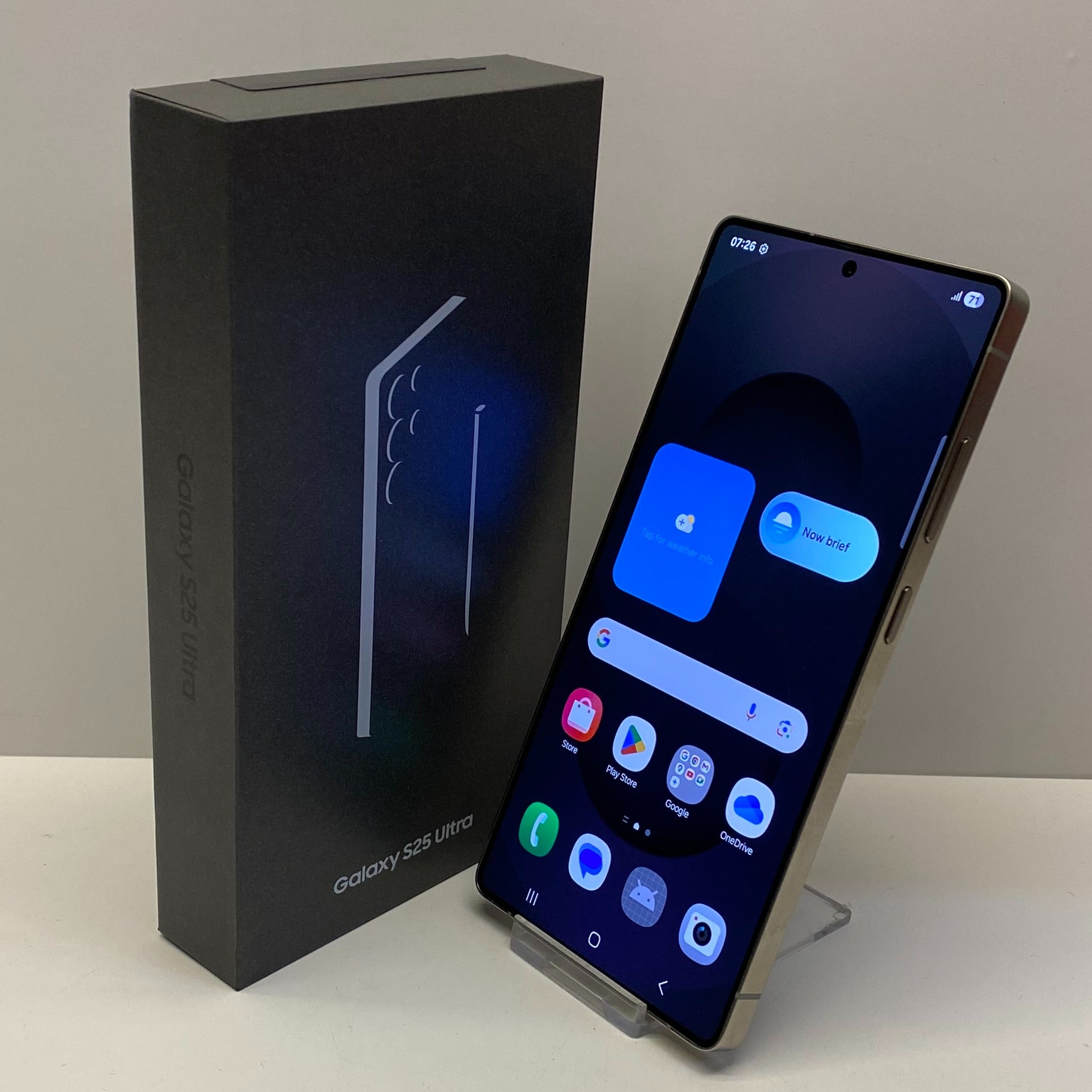 Samsung Galaxy S25 Ultra Unlocked Model SM-S938B/DS 256GB Boxed