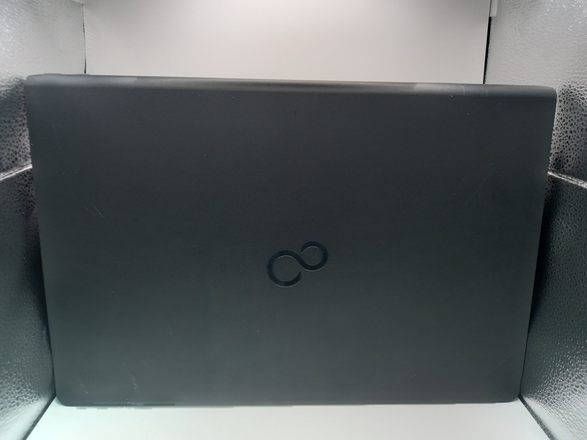 *GRADE D* Fujitsu Lifebook A357/i3-5005u/4GB Ram/256GB SSD/DVD-RW/15"/W10/With Charger