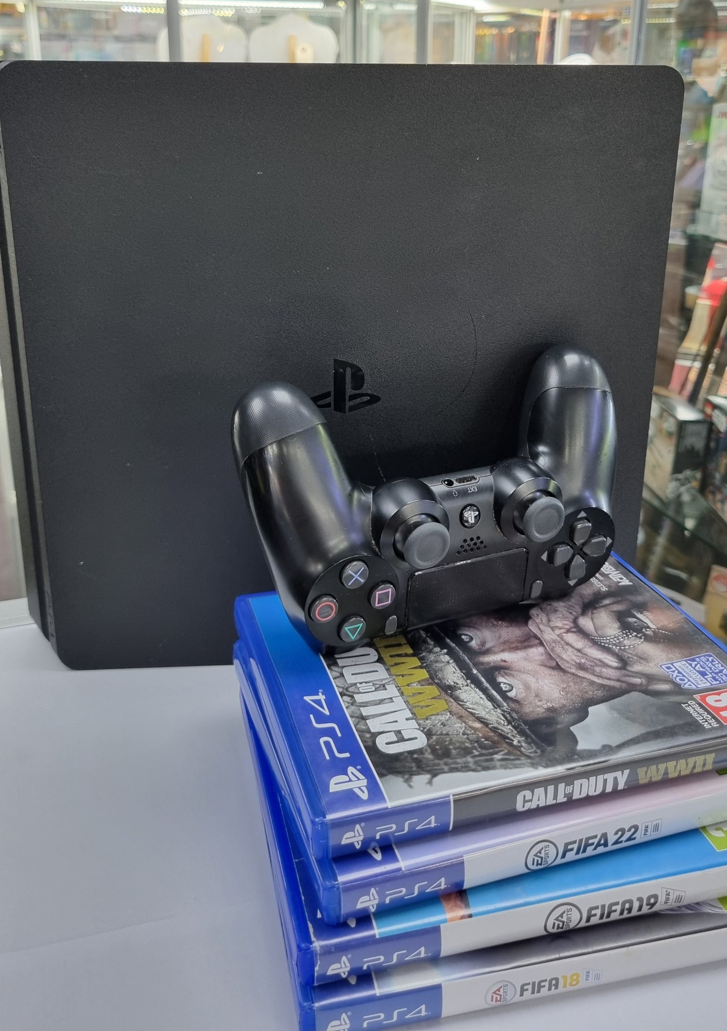 SONY PLAYSTATION 4 SLIM CONSOLE 500GB WITH GAMES