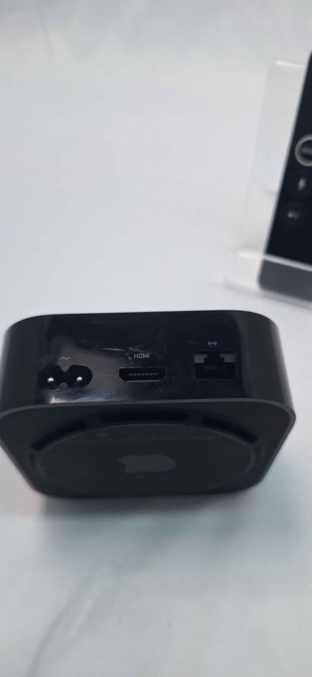 Apple TV 1ST Gen Internet Streamer (A1842) 32GB - Unboxed With Siri Remote