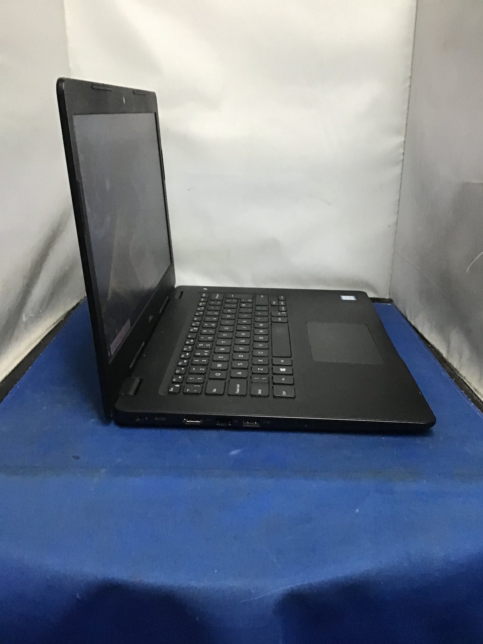 Dell Latitude 3490 Laptop - 500GB HDD