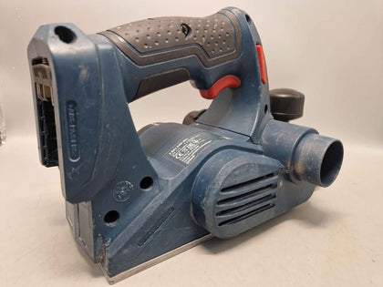 Bosch GHO 18V Cordless Planer + 2x 18v Batteries, charger AND Hard Case ***COLLECTION ONLY***