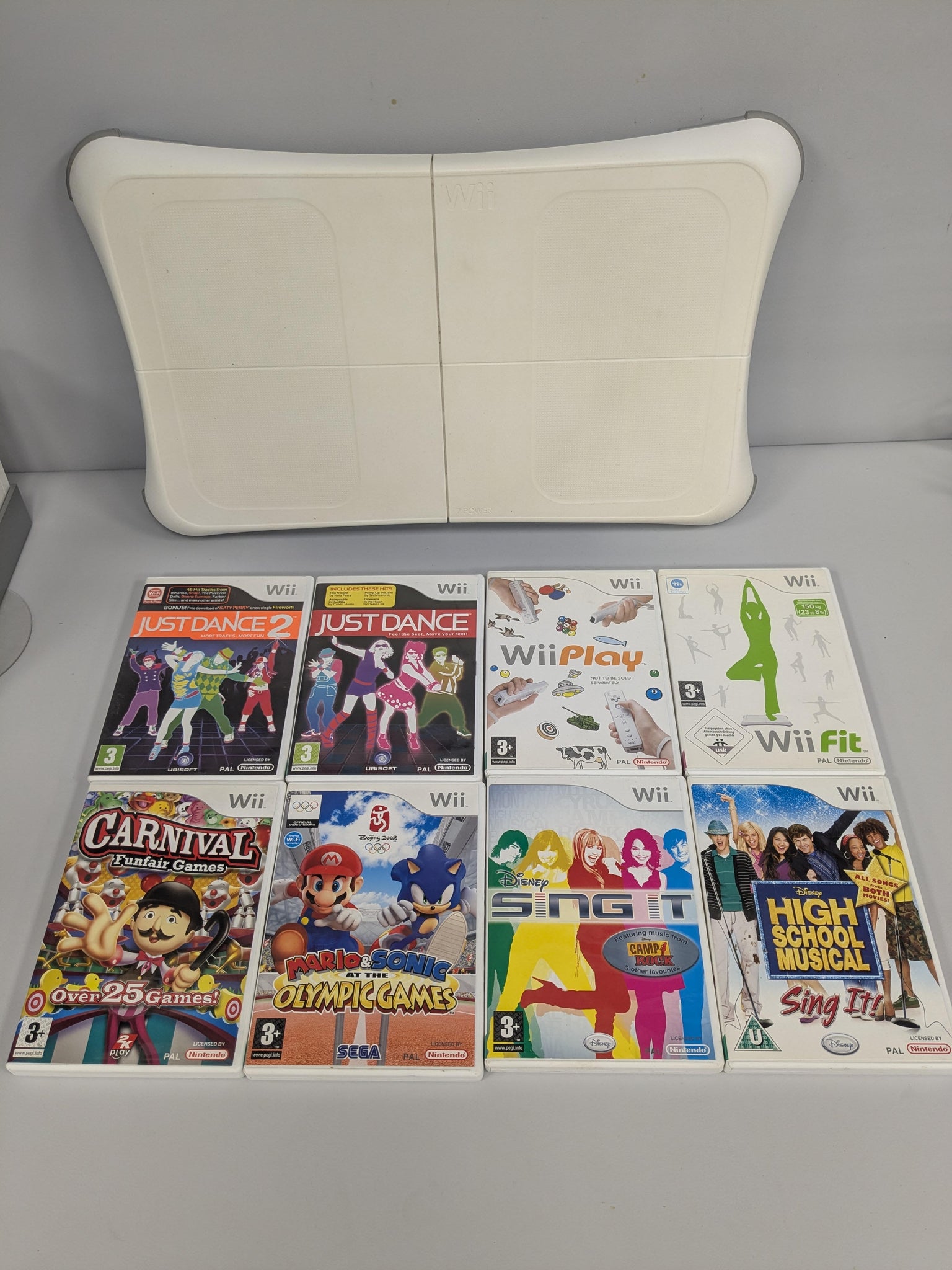 Nintendo Wii Console Bundle