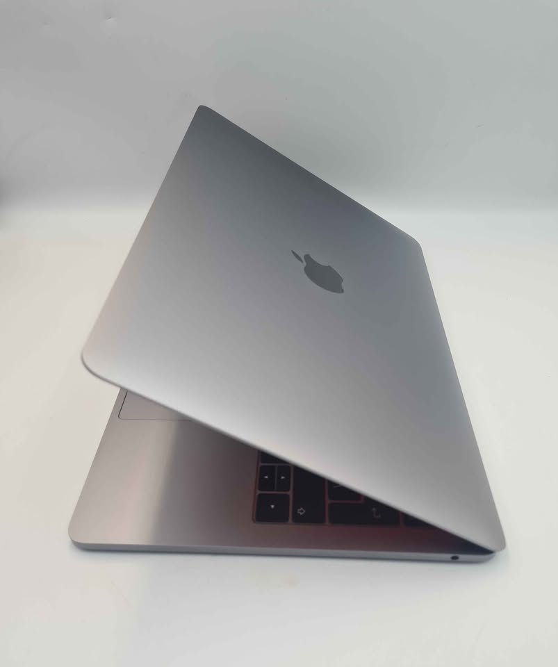 Apple Macbook Pro 2017 - i5, 8GB RAM, 128GB SSD, Mac OS Ventura