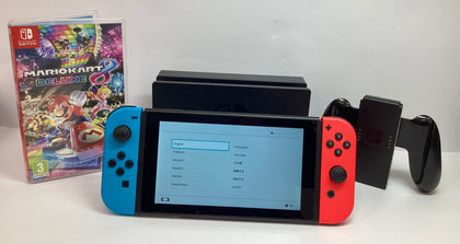 Nintendo Switch + MarioKart Deluxe 8