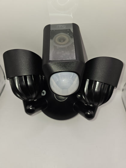 RING FLOODLIGHT CAM WIRED PLUS